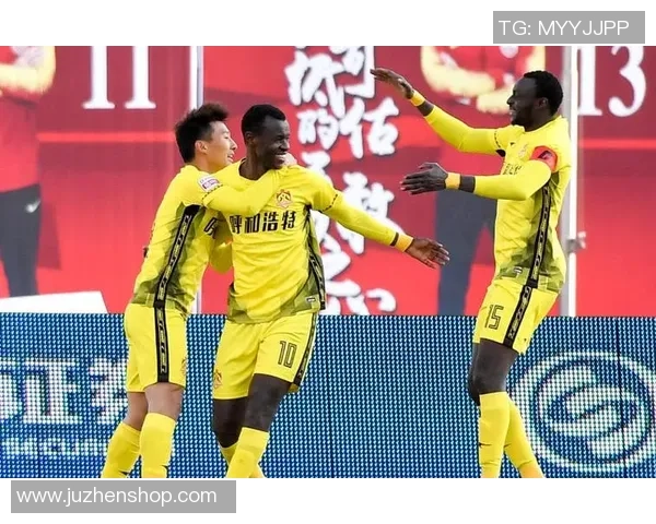 成都羽毛球队以85分领跑世锦赛积分榜展现强大实力